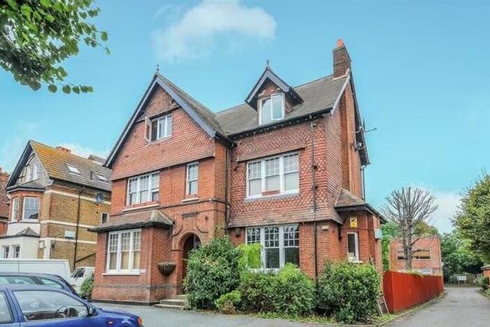 1 Bedroom Flat To Rent In Thrale Road, Furzedown, Streatham, SW16