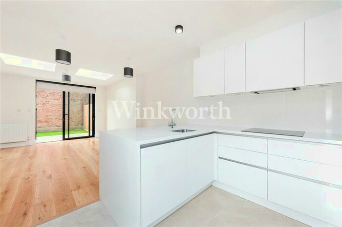 1 Bedroom Apartment To Rent In Lakefield Road, London, N22