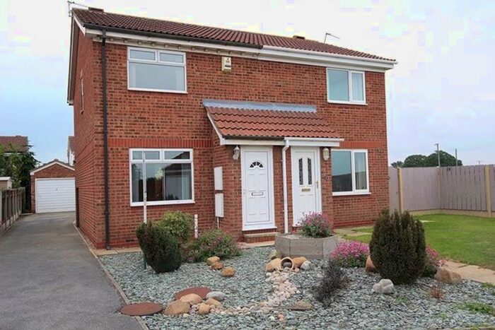 3 Bedroom Semi-Detached House To Rent In Peppermint Way, Selby, YO8