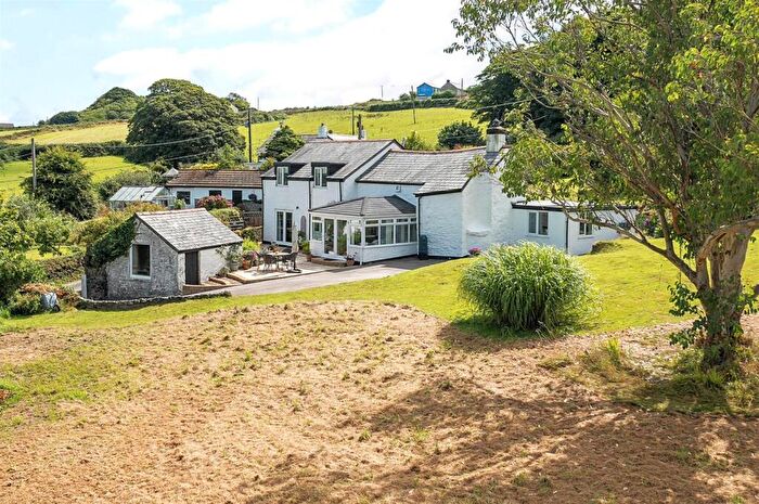 5 Bedroom Detached House For Sale In Menna Lane, St Austell, PL26