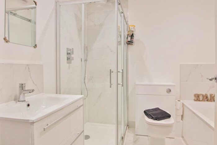 3 Bedroom Terraced House For Sale In Thwaite Street, Cottingham, HU16