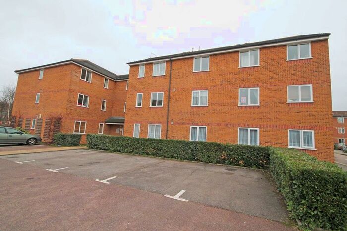 2 Bedroom Flat To Rent In Brindley Close, Wembley, HA0
