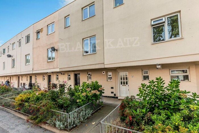 5 Bedroom Flat To Rent In Penderyn Way, N7