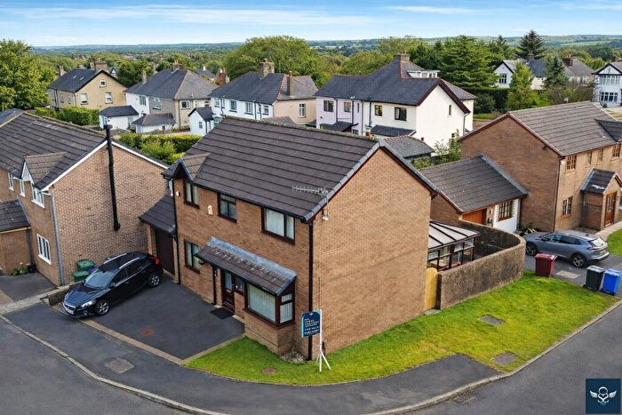 4 Bedroom Detached House For Sale In Vandyck Avenue, Burnley, BB11