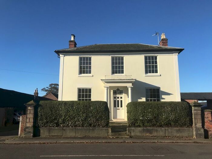 6 Bedroom House For Sale In Main Street, Milton, DE65