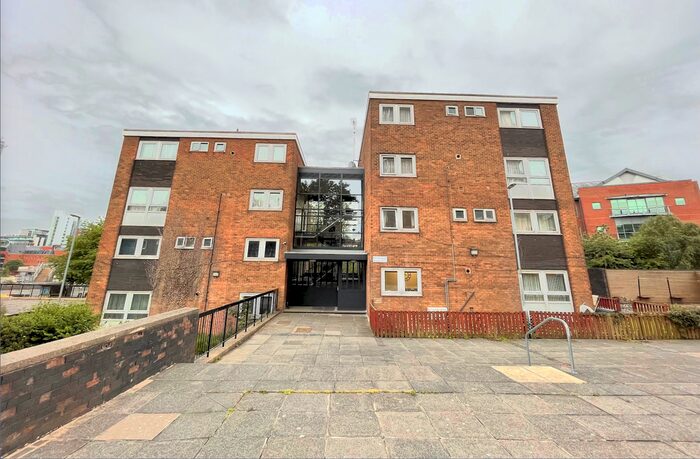 1 Bedroom Flat To Rent In Marlborough Grange, Leeds, LS1