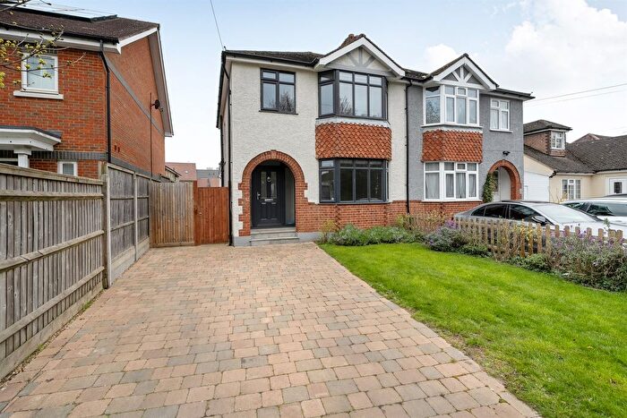 3 Bedroom Semi-Detached House For Sale In Blackamoor Lane, Maidenhead, SL6