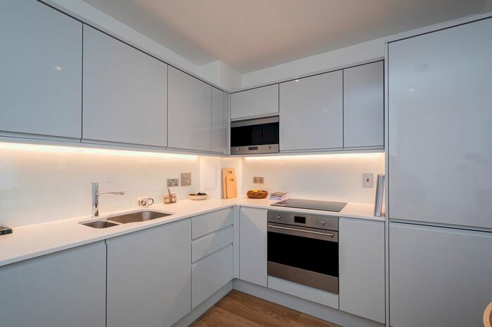 2 Bedroom Flat To Rent In Hooper Street, Birmingham, B18