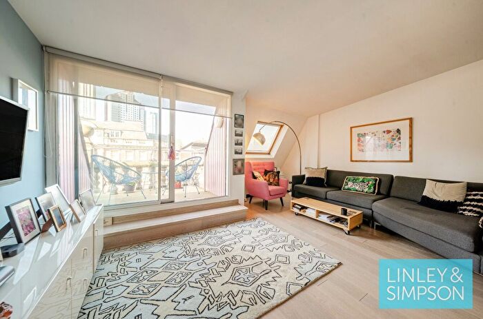 3 Bedroom Flat For Sale In Merchants House, North Street, Leeds, LS2