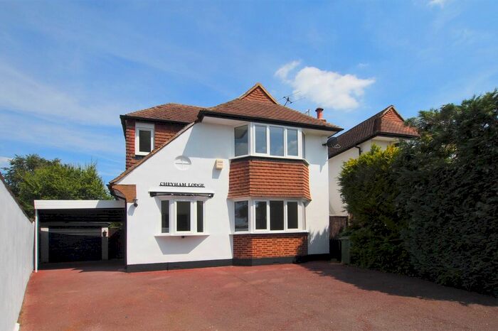 4 Bedroom Detached House To Rent In Cheam Road, Ewell Village, Surrey, KT17