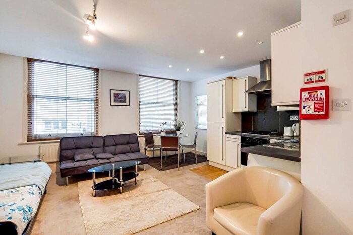 1 Bedroom Flat To Rent In Strutton Ground, Westminster, London, SW1P