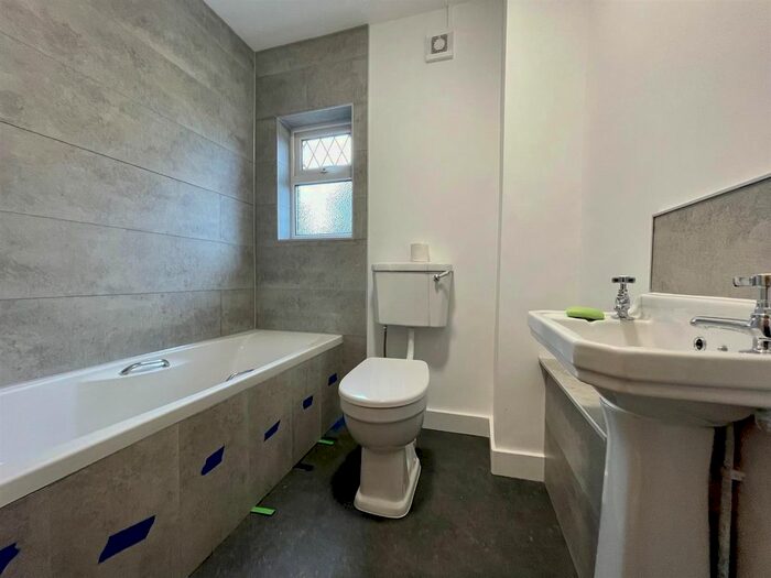 2 Bedroom Maisonette To Rent In Huby Court, York, YO1