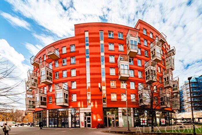 2 Bedroom Flat For Sale In Buckler Court, Eden Grove, Holloway, N7