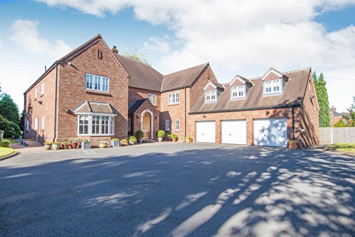 6 Bedroom Detached House For Sale In St Wilfrids Road, Bessacarr, DN4