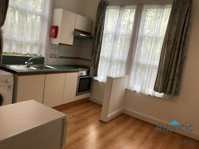 1 Bedroom Studio To Rent In Wightman Road, Harringay, N8