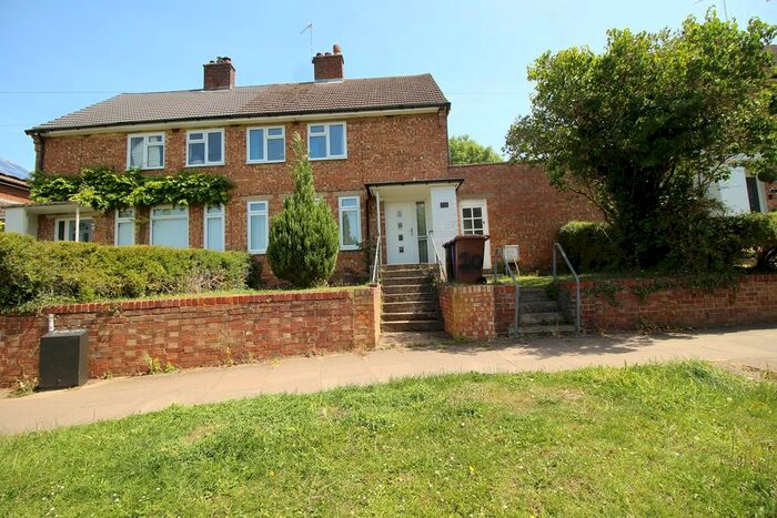 3 Bedroom Semi-Detached House To Rent In Purwell Lane, Hitchin, SG4