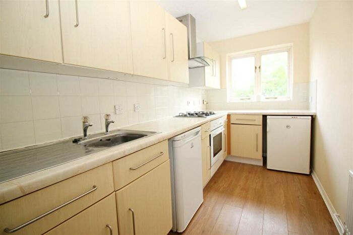 1 Bedroom Maisonette To Rent In Goddard Close, Maidenbower, Crawley, West Sussex., RH10