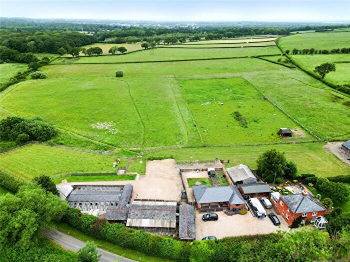 4 Bedroom Equestrian Property For Sale In Flaxlands, Royal Wootton Bassett, Swindon, Wiltshire, SN4