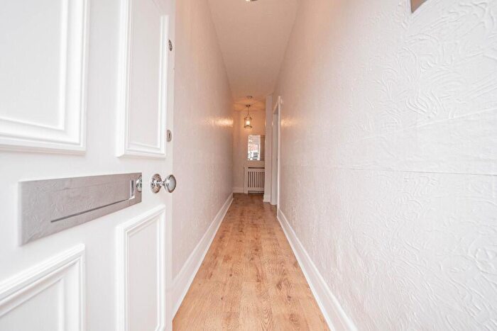 1 Bedroom Flat To Rent In Maxwell Street, Bensham, Gateshead, Tyne And Wear, NE8