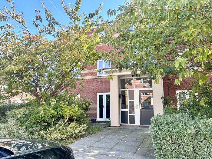 2 Bedroom Flat To Rent In Blackburn Street, Salford, M3