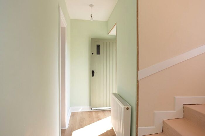 2 Bedroom End Terrace House For Sale In Greenside, Leslie, KY6