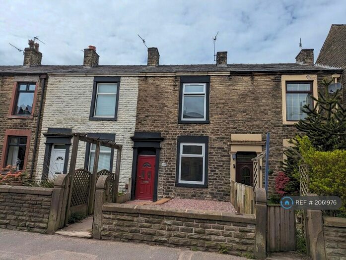 2 Bedroom Terraced House To Rent In Milnrow Road, Oldham, OL2
