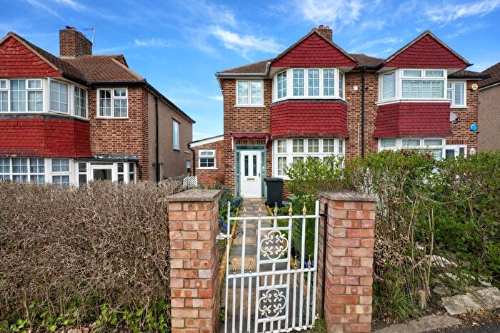 3 Bedroom Semi Detached House For Sale In Cotton Hill, Bromley, Kent, BR1