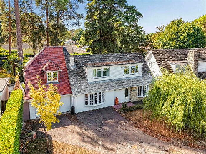 5 Bedroom House For Sale In Robins Wood Drive, Ferndown, BH22