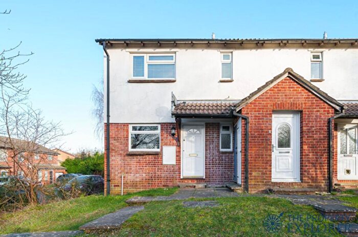 1 Bedroom Maisonette To Rent In Stravinsky Road, Basingstoke, RG22