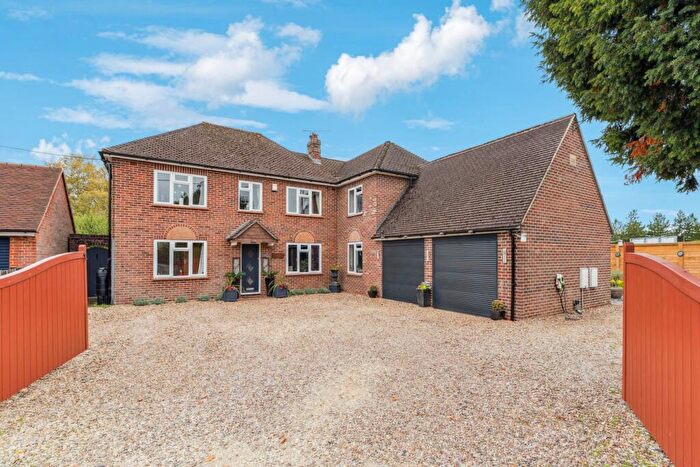 5 Bedroom Detached House For Sale In Wantage Road, Wallingford, OX10