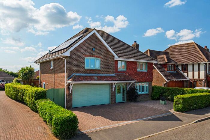 5 Bedroom Detached House For Sale In Webster Way, Hawkinge, Folkestone, CT18