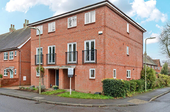 4 Bedroom End Of Terrace House For Sale In Knowle Avenue, Knowle, Fareham, Hampshire, PO17