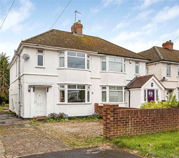 3 Bedroom Semi Detached House For Sale In Beechey Avenue, Old Marston, OX3