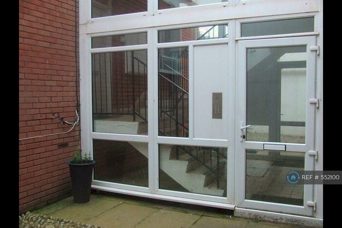 2 Bedroom Flat To Rent In High Street, Budleigh Salterton, EX9