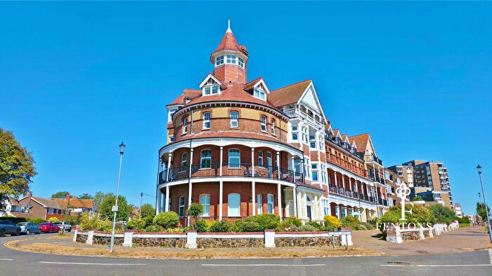3 Bedroom Flat For Sale In The Esplanade, Frinton-On-Sea, CO13