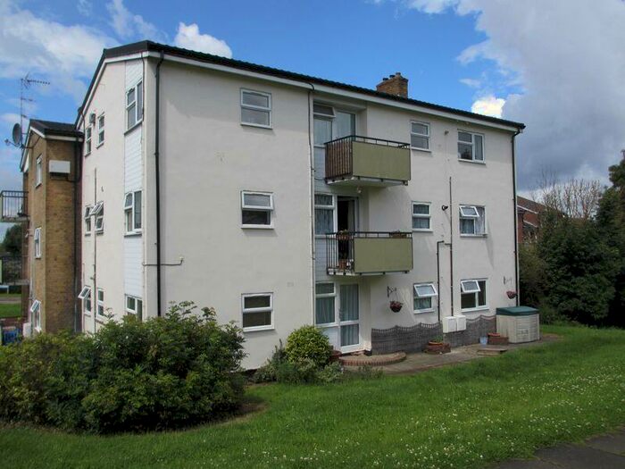 Studio To Rent In Inskip Crescent, Stevenage, SG1