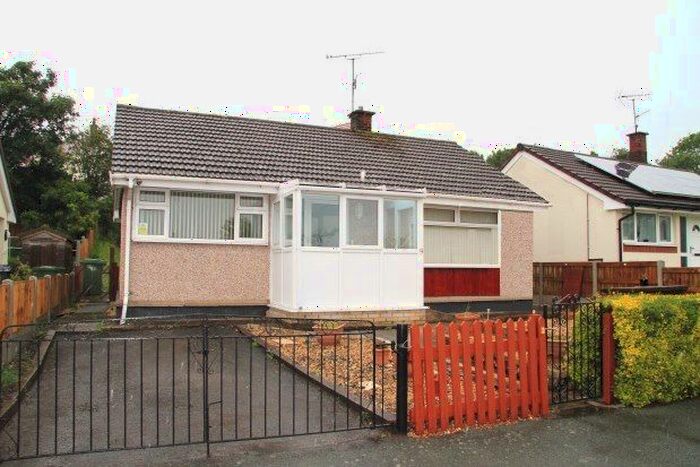 2 Bedroom Detached Bungalow To Rent In Cae Bedw, Wrexham, LL14