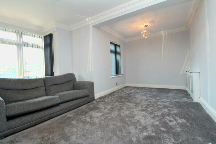 5 Bedroom Semi-Detached House To Rent In Brook Lane, Bexley, DA5