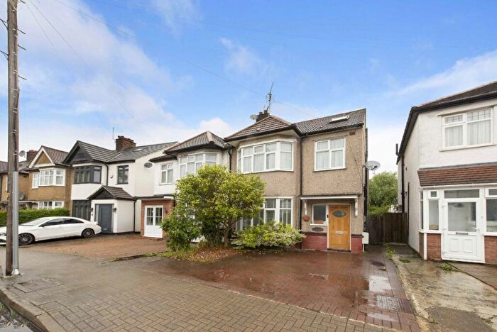 4 Bedroom House For Sale In Cumberland Road, Harrow, HA1
