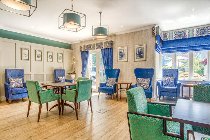 2 Bedroom Retirement Property For Sale In No. Marlow, Richmond Villages Northampton, Bridge Meadow Way, Northampton, Northamptonshire, NN4