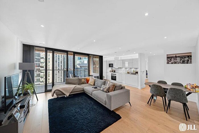 3 Bedroom Flat For Sale In East Ferry Road London, E14