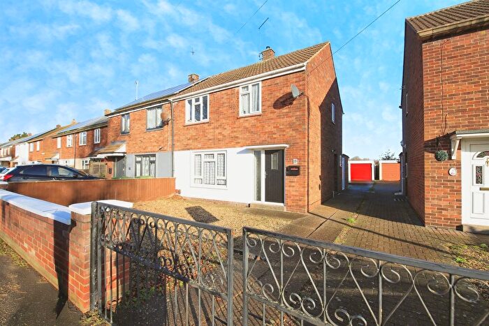 3 Bedroom Semi Detached House For Sale In Wilberforce Road, Peterborough, PE1