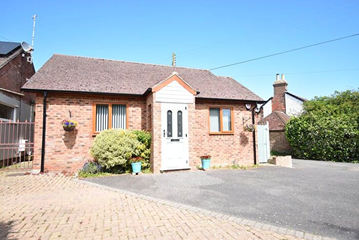 2 Bedroom Bungalow For Sale In Green Lane, Langley, Maidstone, ME17