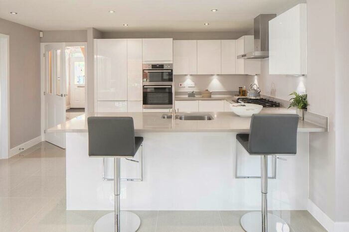 5 Bedroom Detached House For Sale In Burney Drive, Wavendon, Milton Keynes, MK17