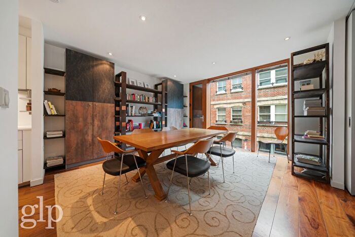 2 Bedroom Flat To Rent In Peter Street, London, Greater London, Soho, W1F