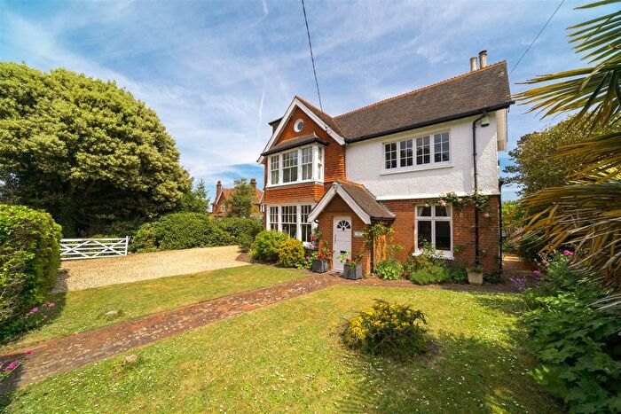 7 Bedroom Detached House For Sale In Totland Bay, Isle Of Wight, PO39