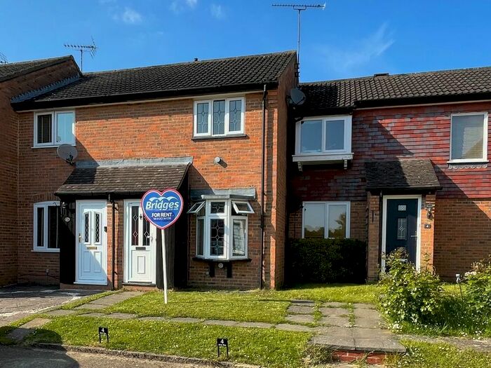 2 Bedroom Terraced House To Rent In Rifle Way, Farnborough, GU14
