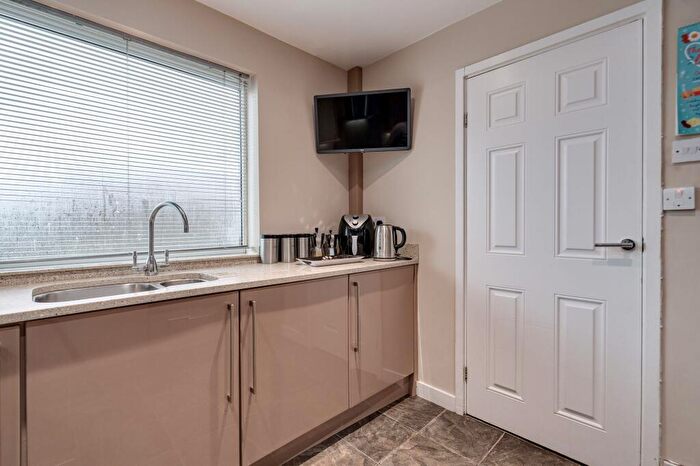 3 Bedroom End Of Terrace House For Sale In Pendle Court, Bolton, BL1