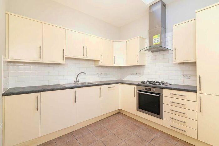 4 Bedroom Terraced House To Rent In Chelmer Road, London E9