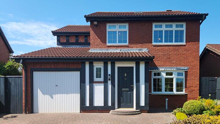 4 Bedroom Detached House For Sale In Dominies Close, Rowlands Gill, NE39